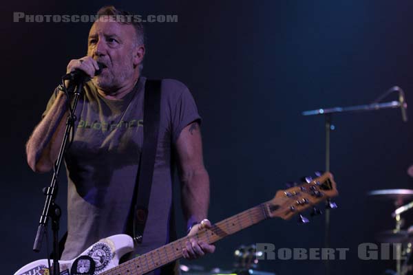 PETER HOOK AND THE LIGHT - 2017-10-28 - PARIS - Le Trianon - Peter Woodhead